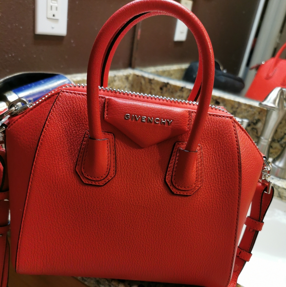 Givenchy mini antigona